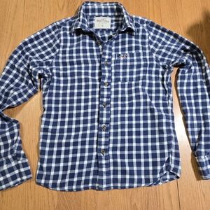 Hollister Navy and White Plaid Men's Shirt